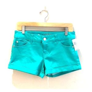 Turquoise juniors shorts size 7 ✨ New with tags!!
